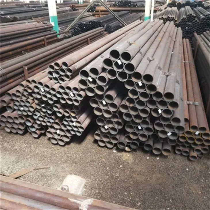 BS 1387 Píopa Táthaithe le Seam Dhíreach