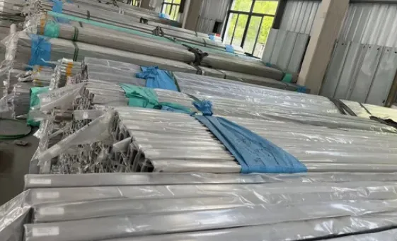 Monaróir ASTM A312/A312M 201 Píopa Feadánra Cruach Dhosmálta Babhta